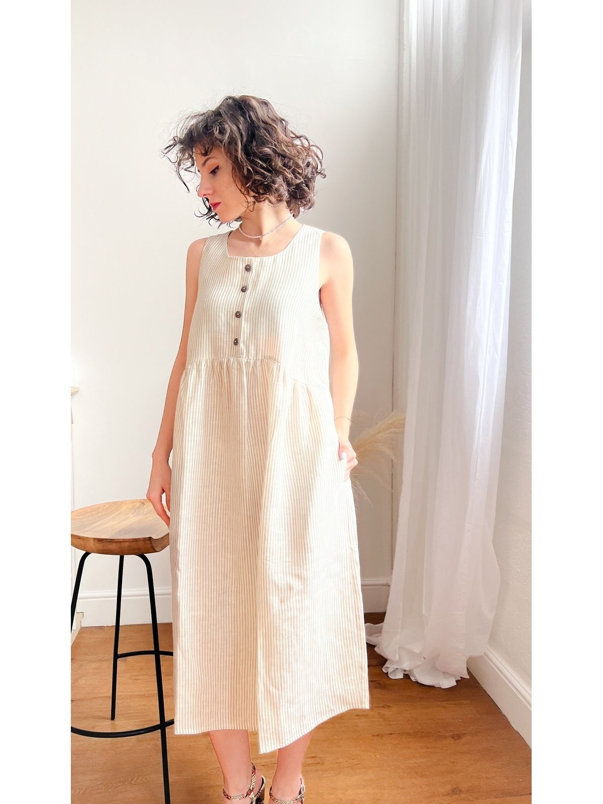 LINEN DRESS