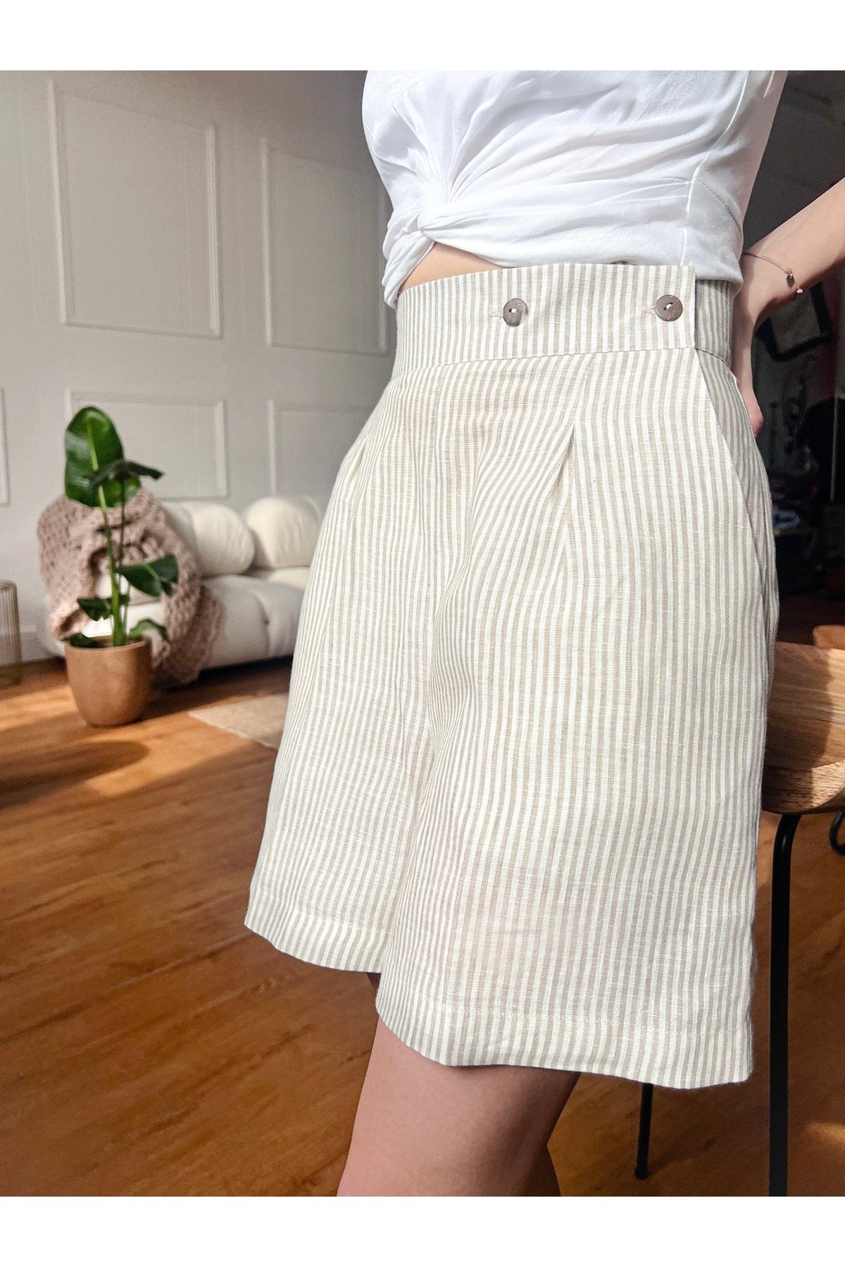 LINEN SHORTS