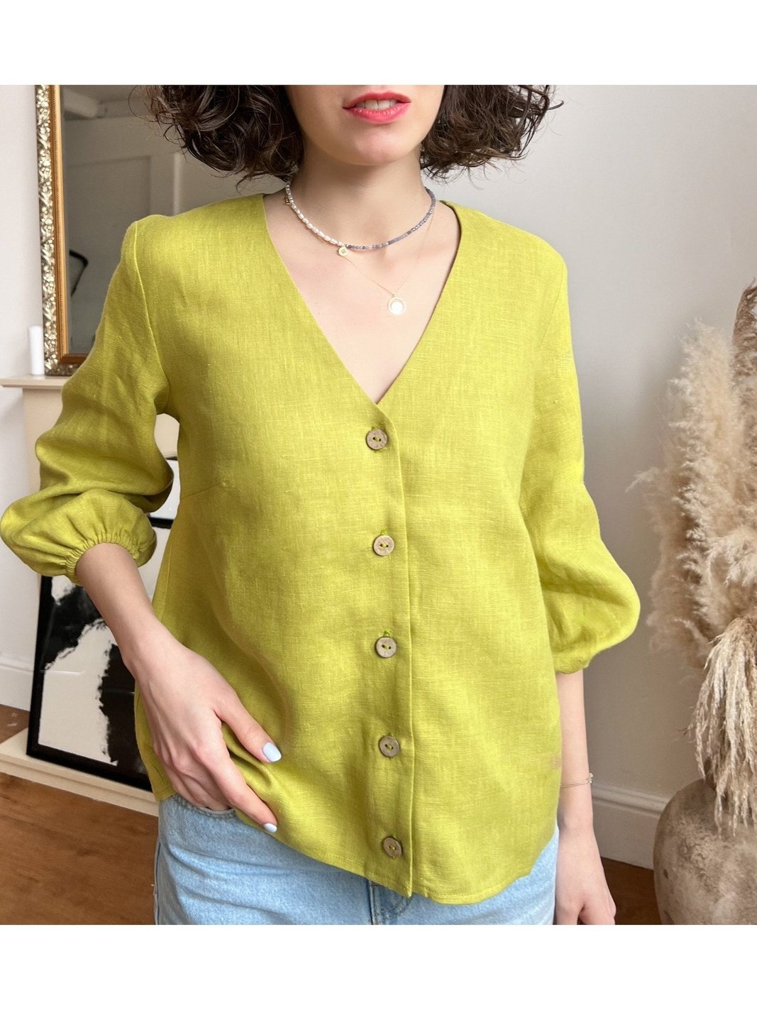 V-NECK LINEN BLOUSE