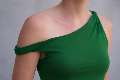 ALVIRA ONE-SHOULDER TOP